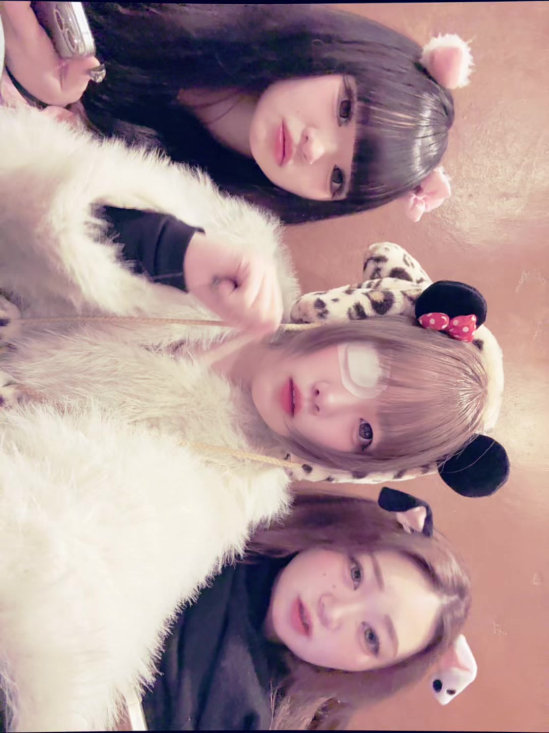@せな
