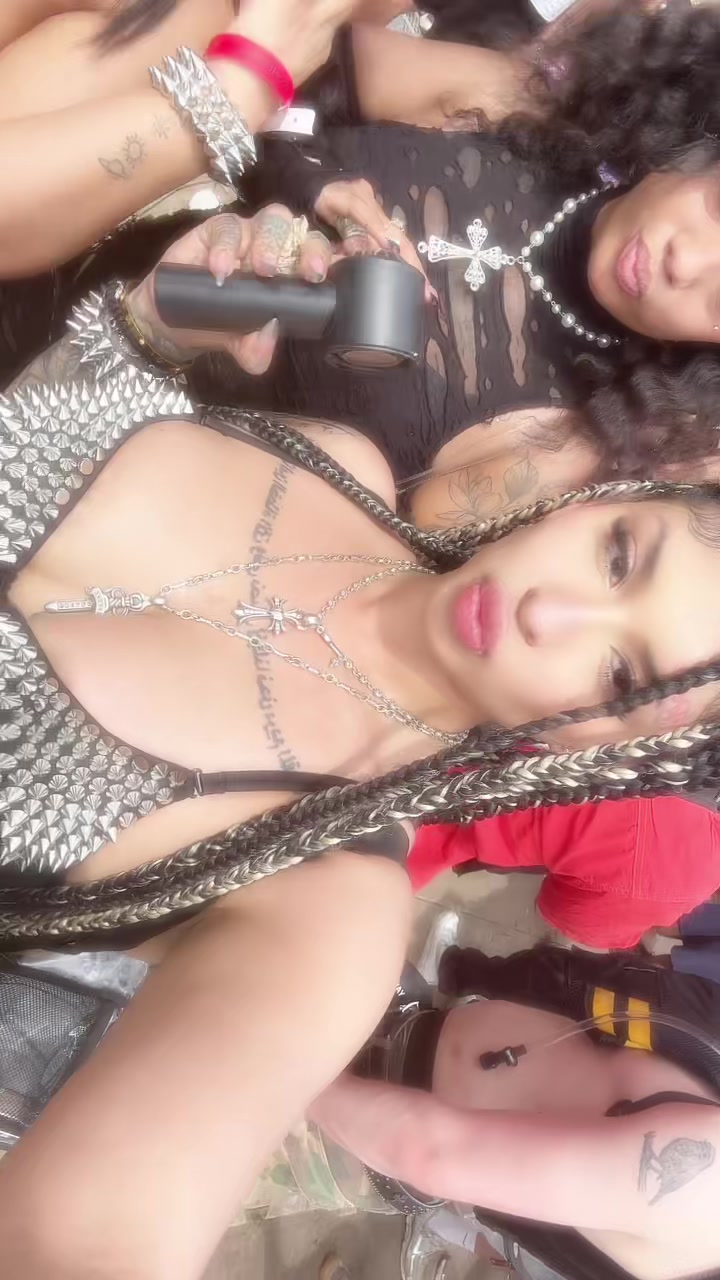@teenx_babe00