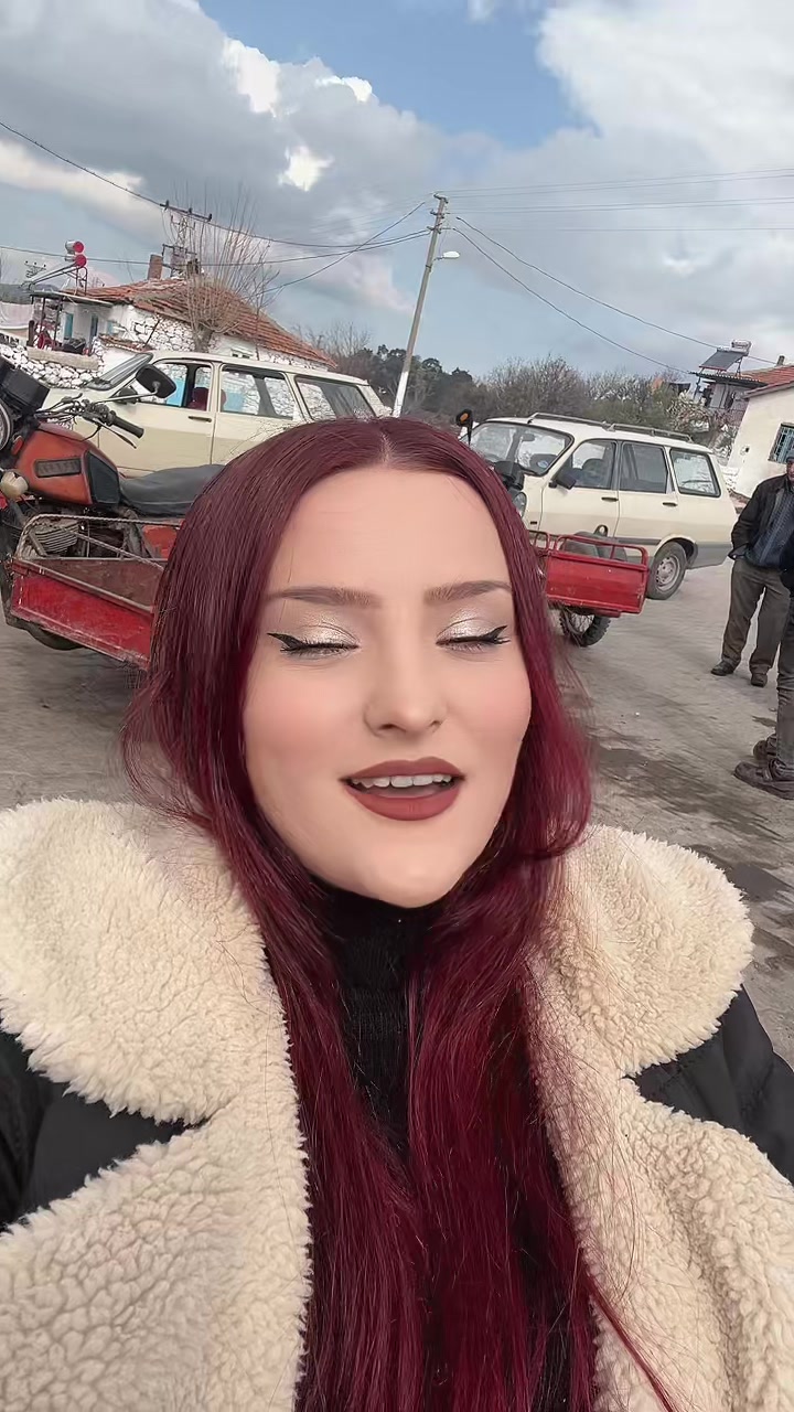 @Cansu Dinçer