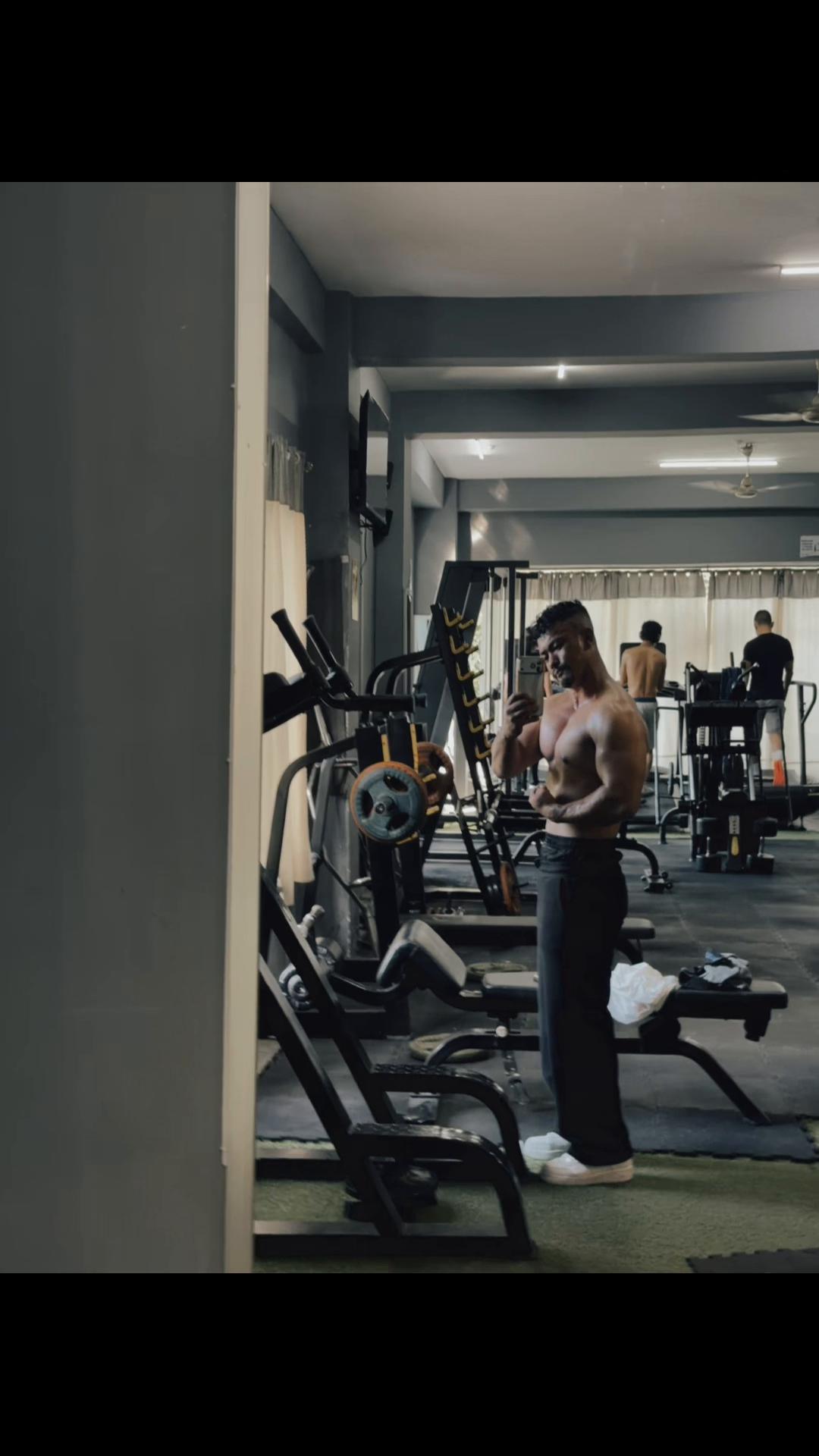 @Gym Shark