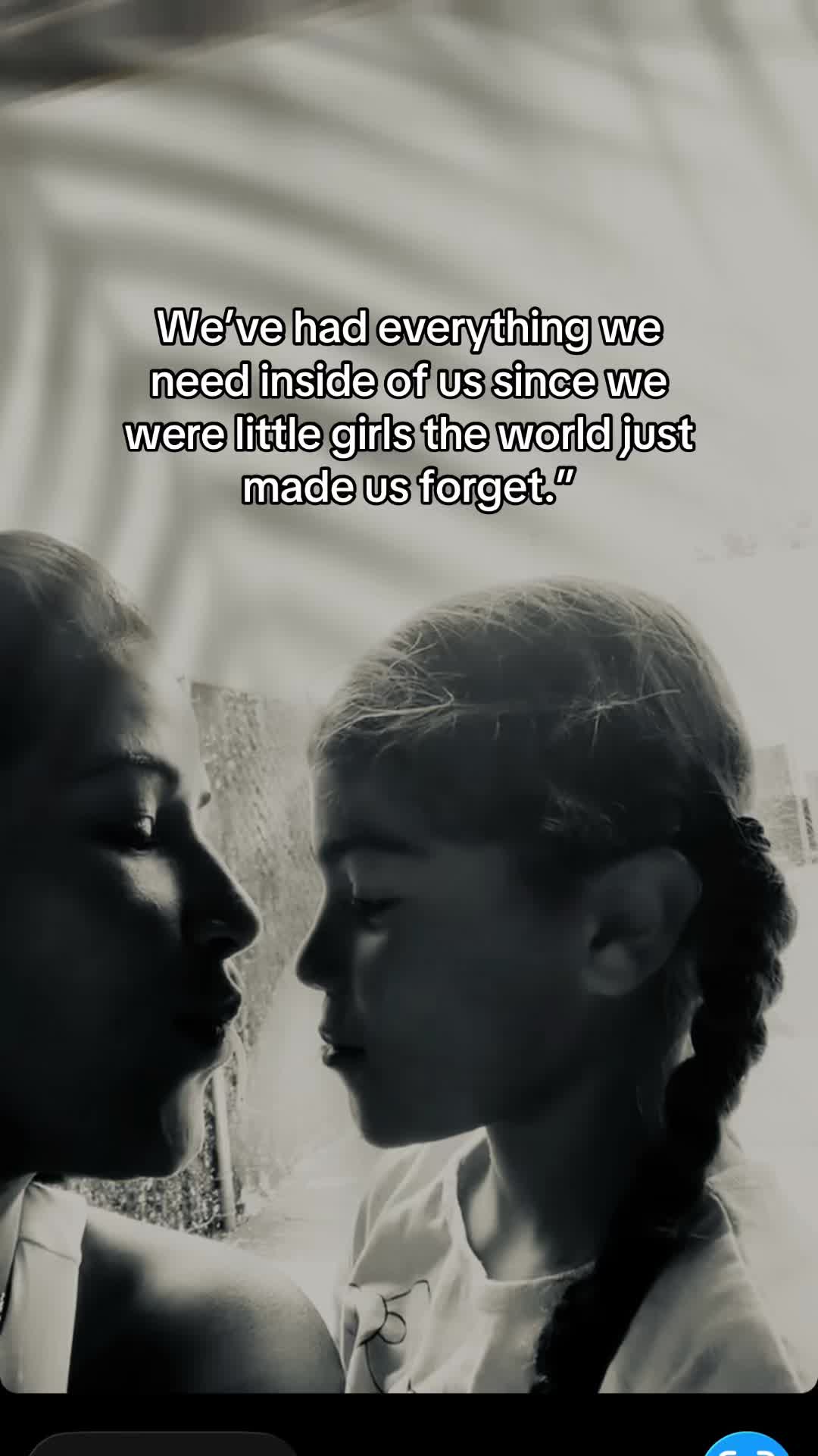 @𝓜𝓲𝓪𝓬𝓱𝓮𝓵𝓲𝓲