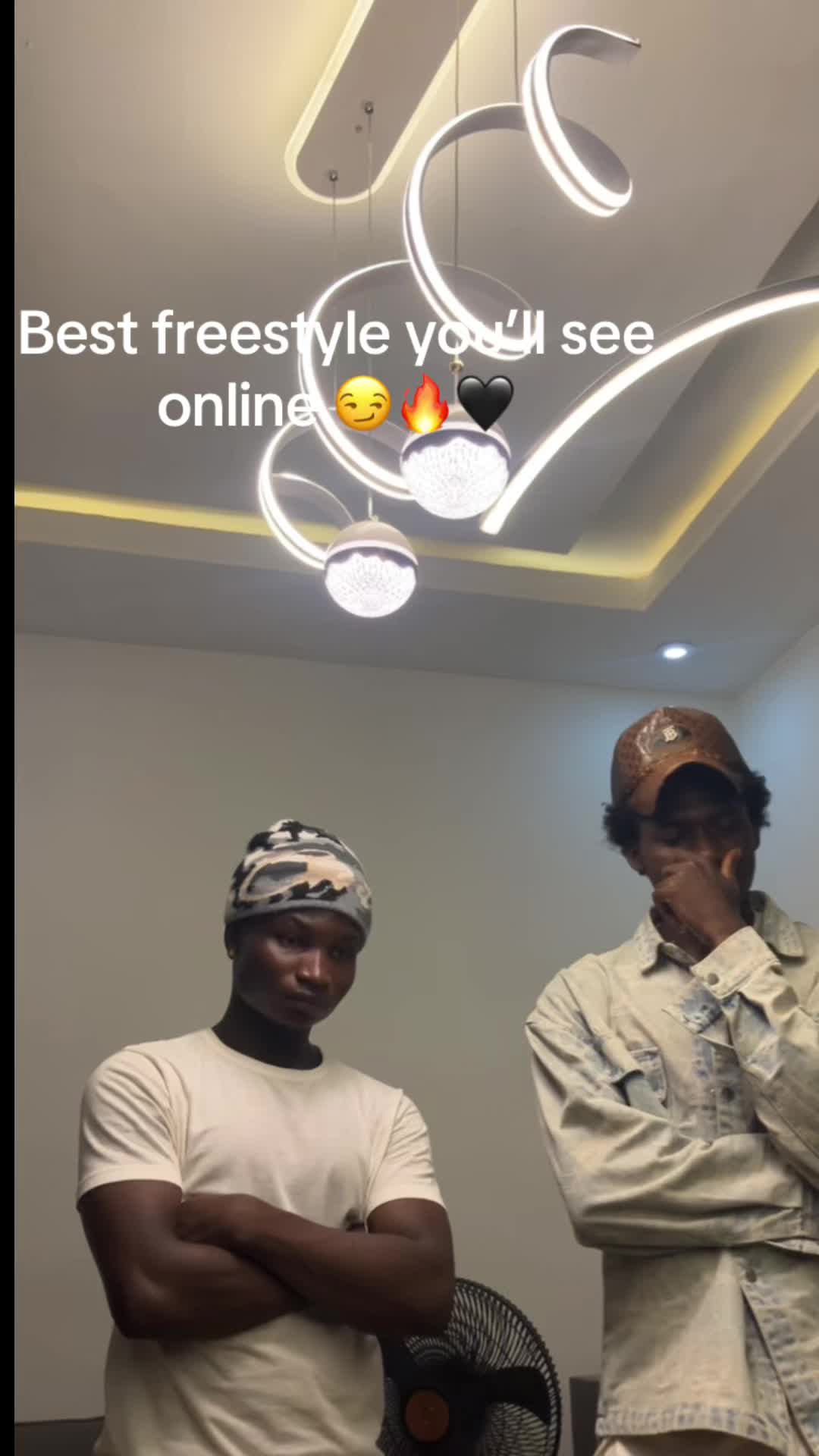 @𝕁𝕦𝕤𝕥 𝔻𝕖𝕖 𝔹𝕠𝕚!💰💭