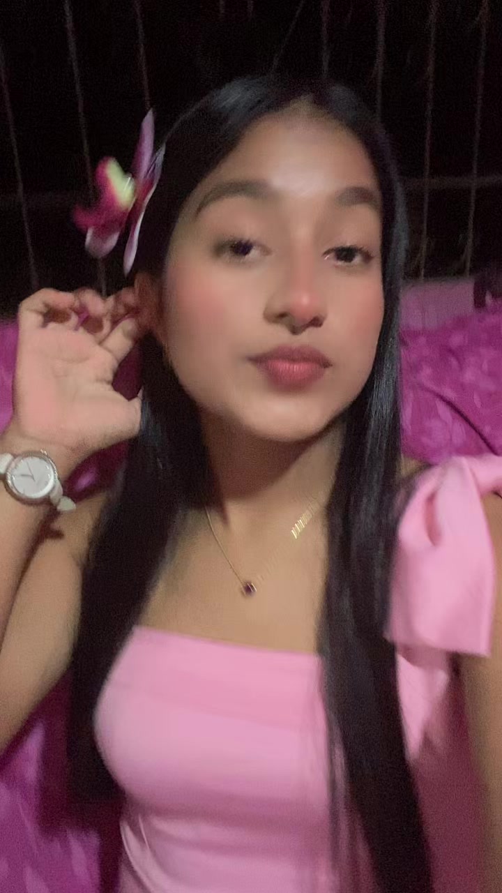 @Daniela🎀