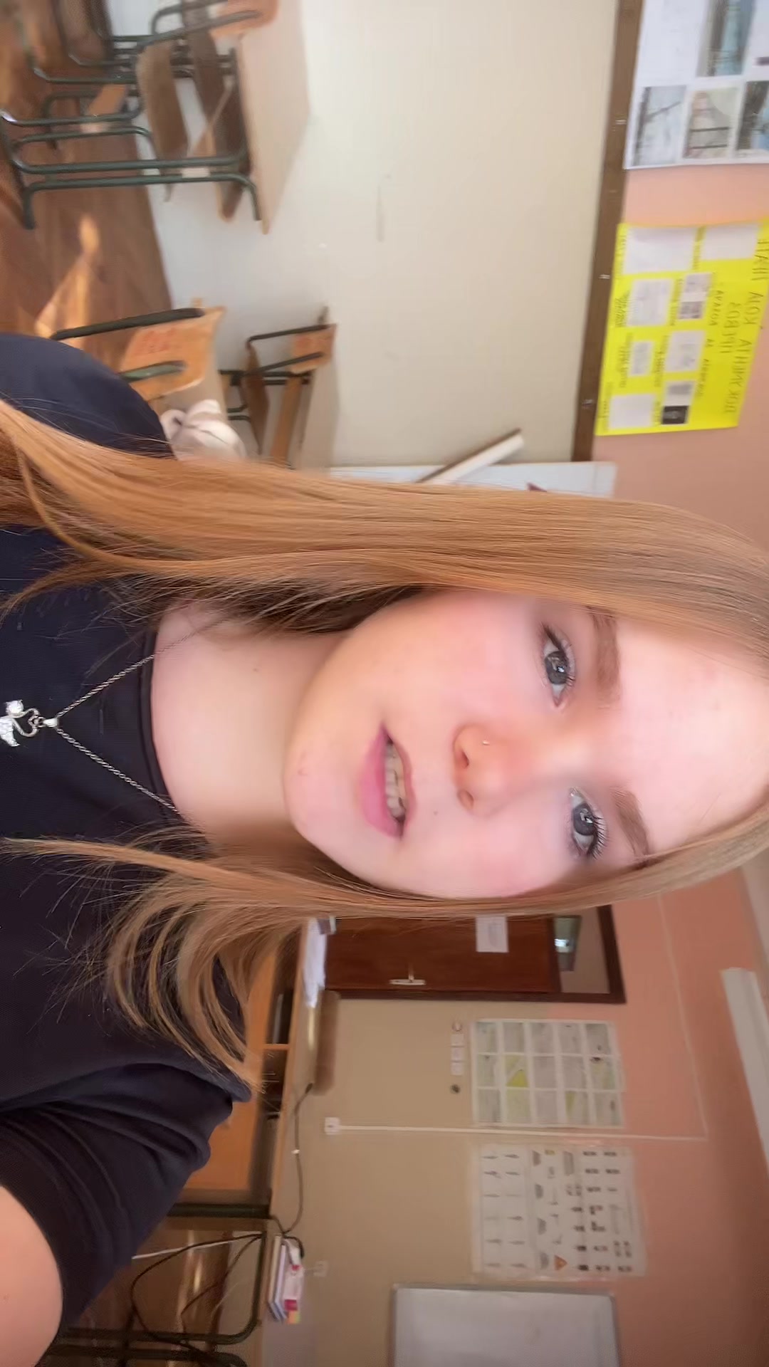 @𝓣𝓲𝓷𝓪 ♡