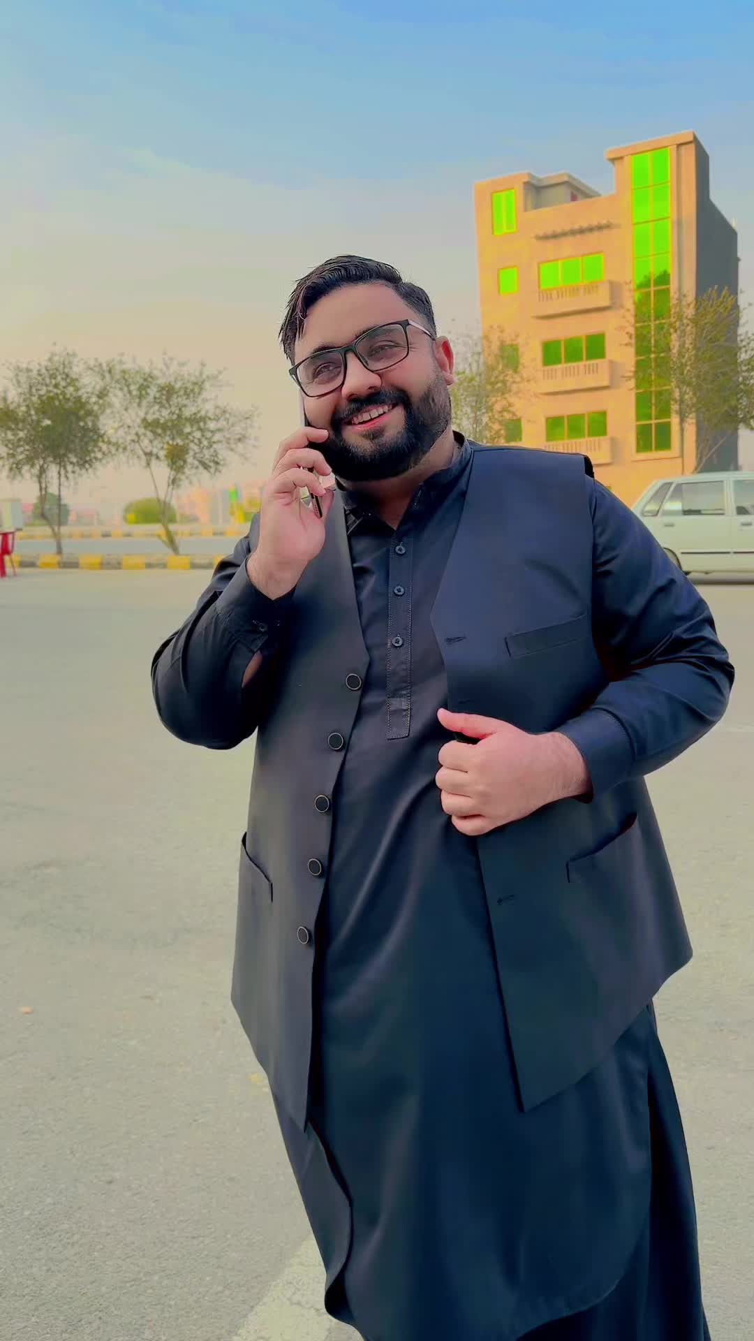 @Adeelwaris