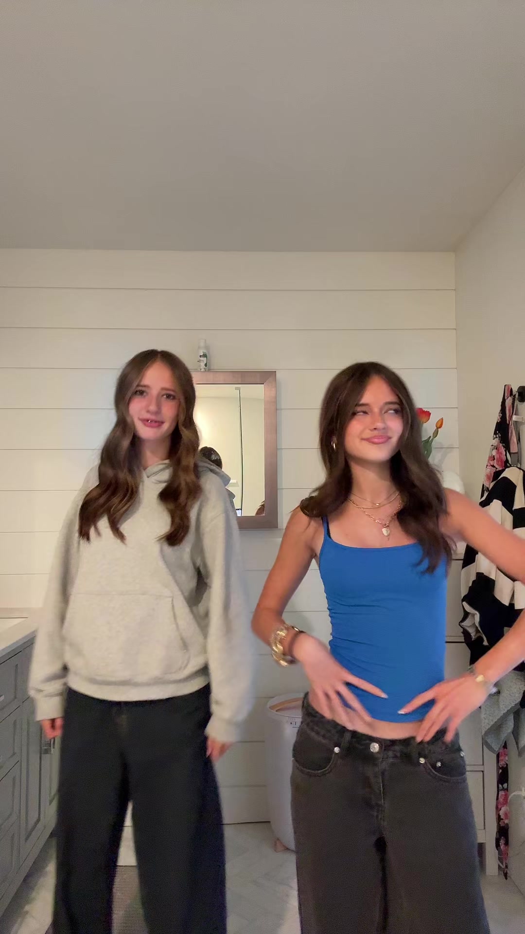 @🤰🏽🫄🏼🫃🏾