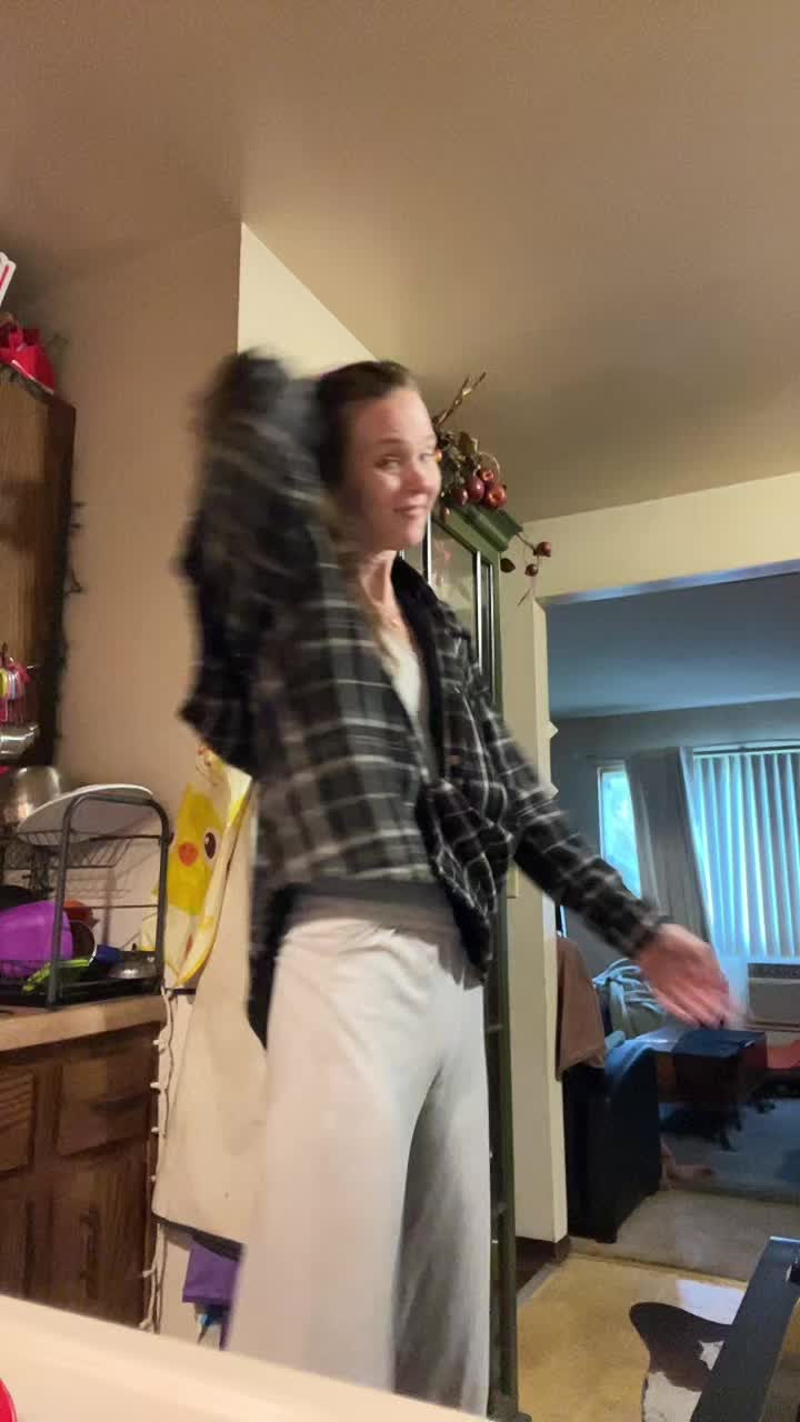 @CrystalBlue93