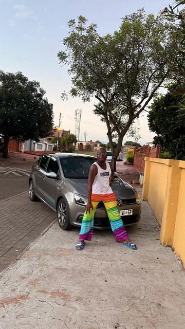 @Matuba Mahlatjie 🏳️&zwj;🌈🇿🇦