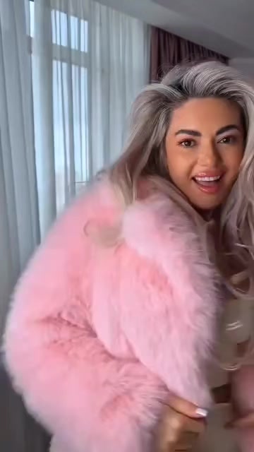 @Fur coat fans