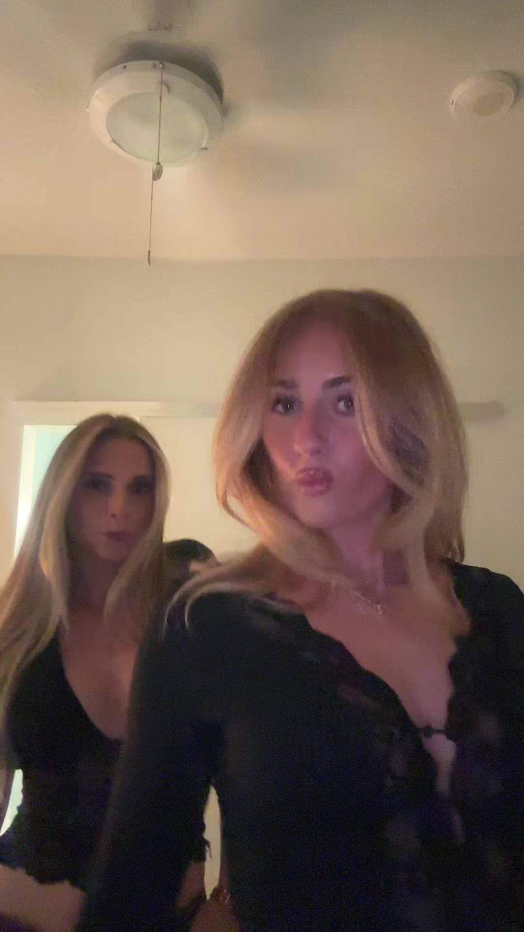 @adinadixonn