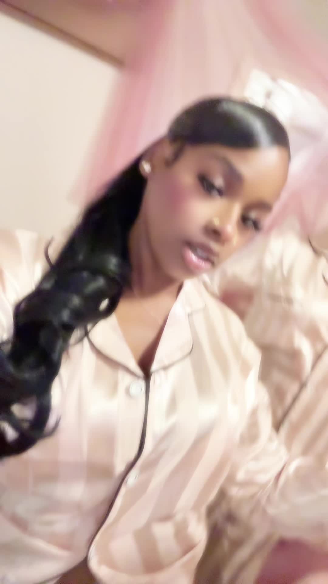 @Ms. Raee 💋