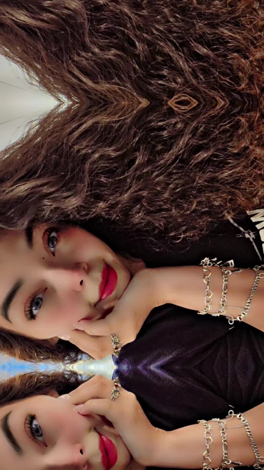 @๐ Esmeralda ๐ฆ