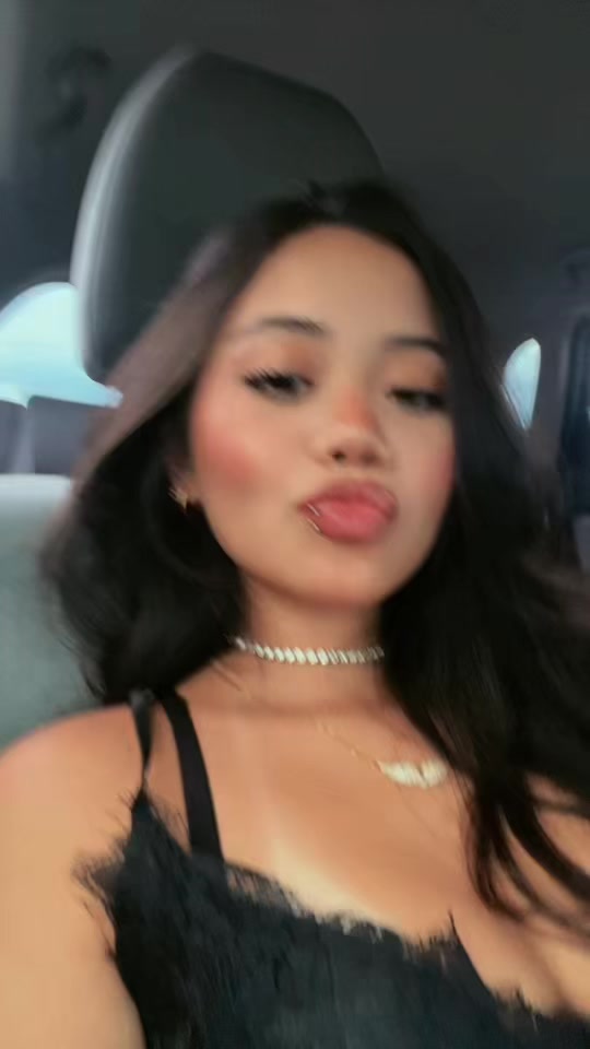 @Rebecca Massumi💋