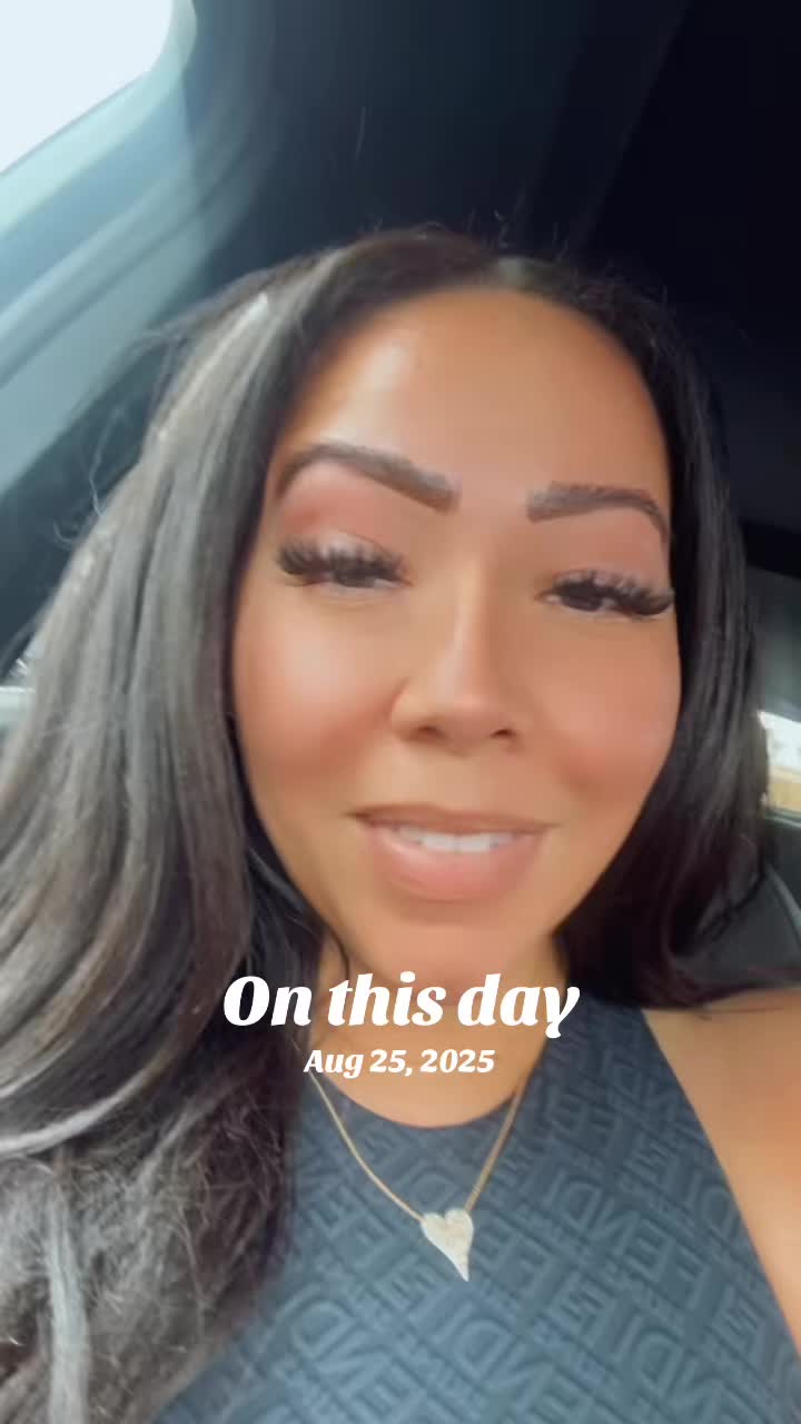 @KrystinaB 🦅🖤