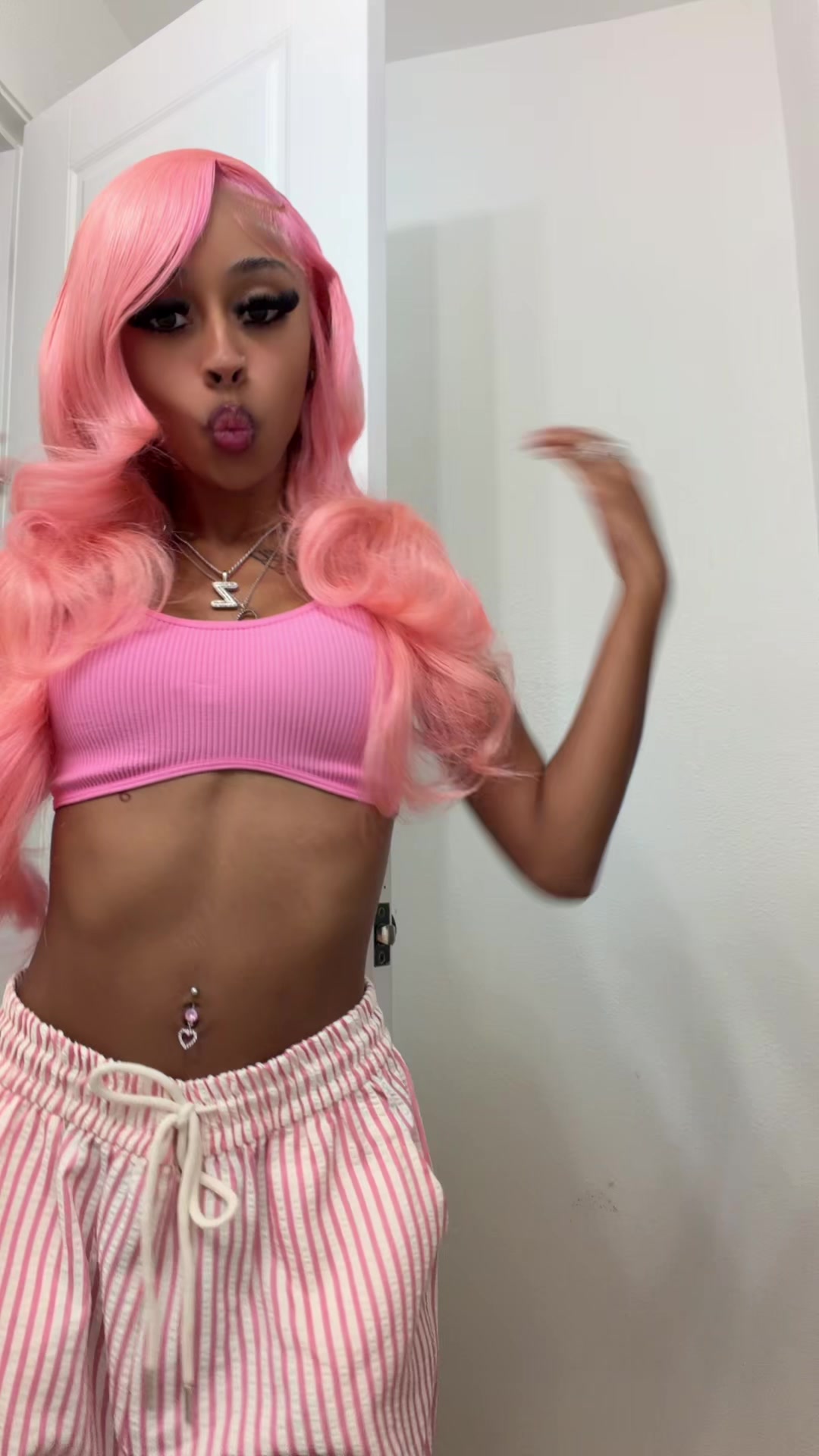 @niyahmfsanaye
