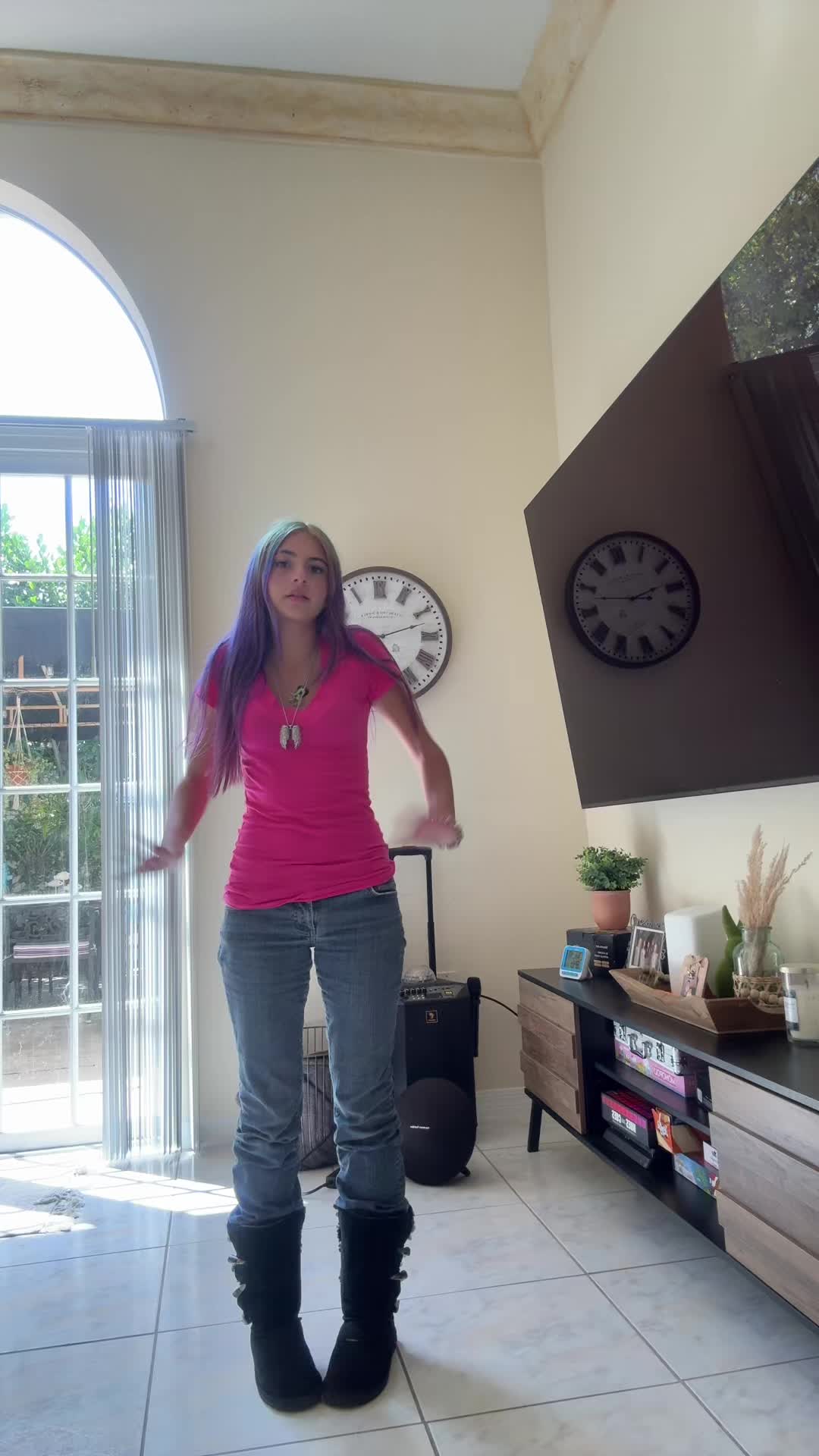 @khlo
