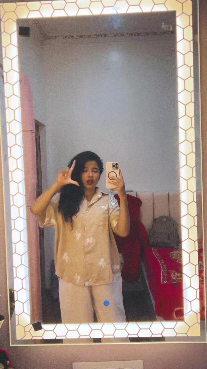 @Shakshi ❤🦚
