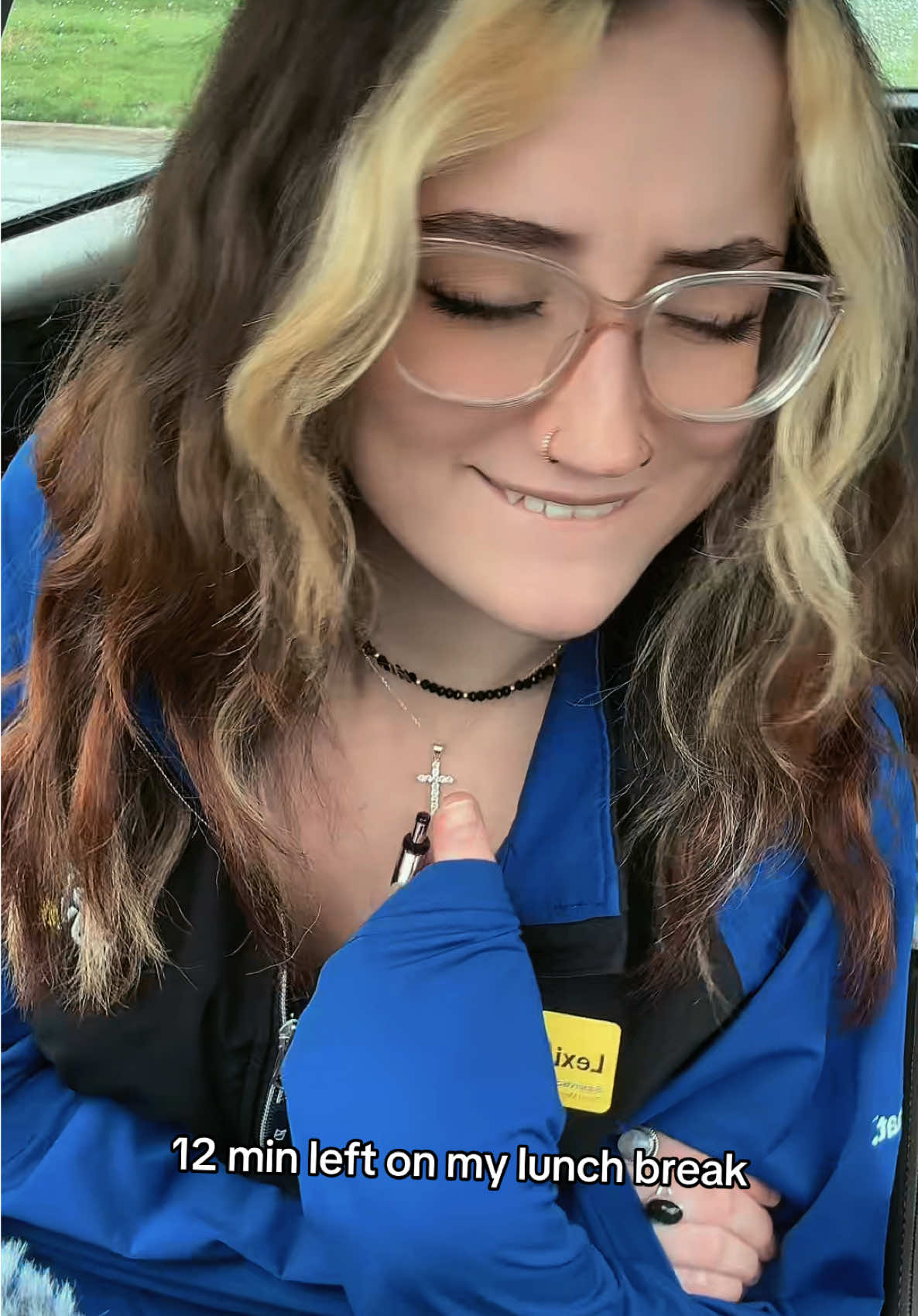 @𝘭𝘦𝘹𝘪 シ
