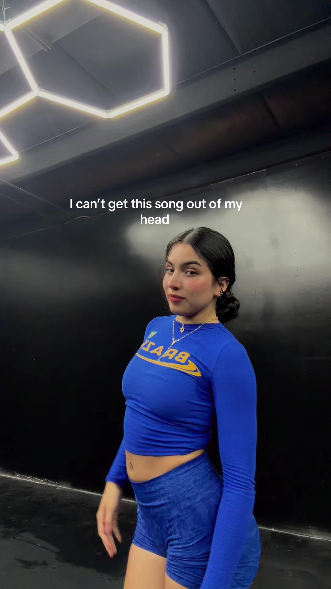 @Pelinegra