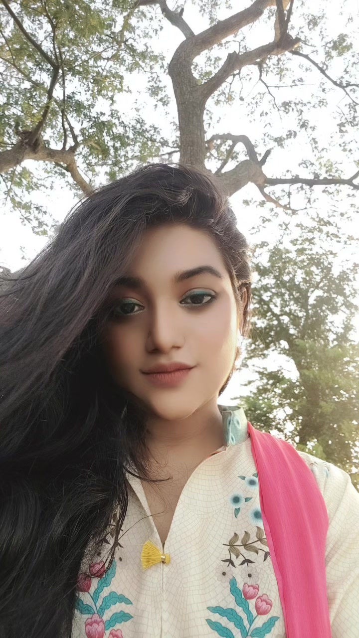 @❤️𝓛𝓾𝓬𝓴𝔂 𝓐𝓷𝓪❤️