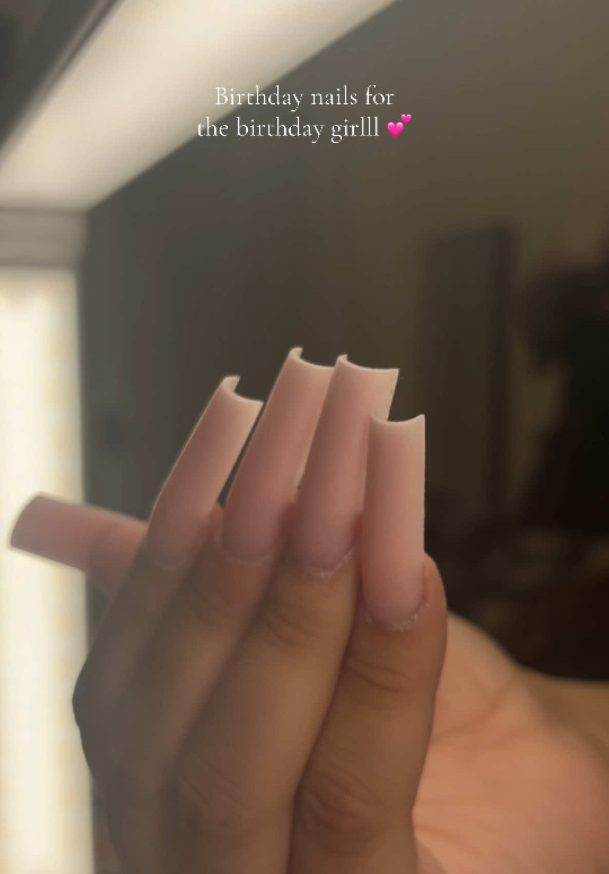 @DebsclawsLLC | CT Nail Tech 🤎