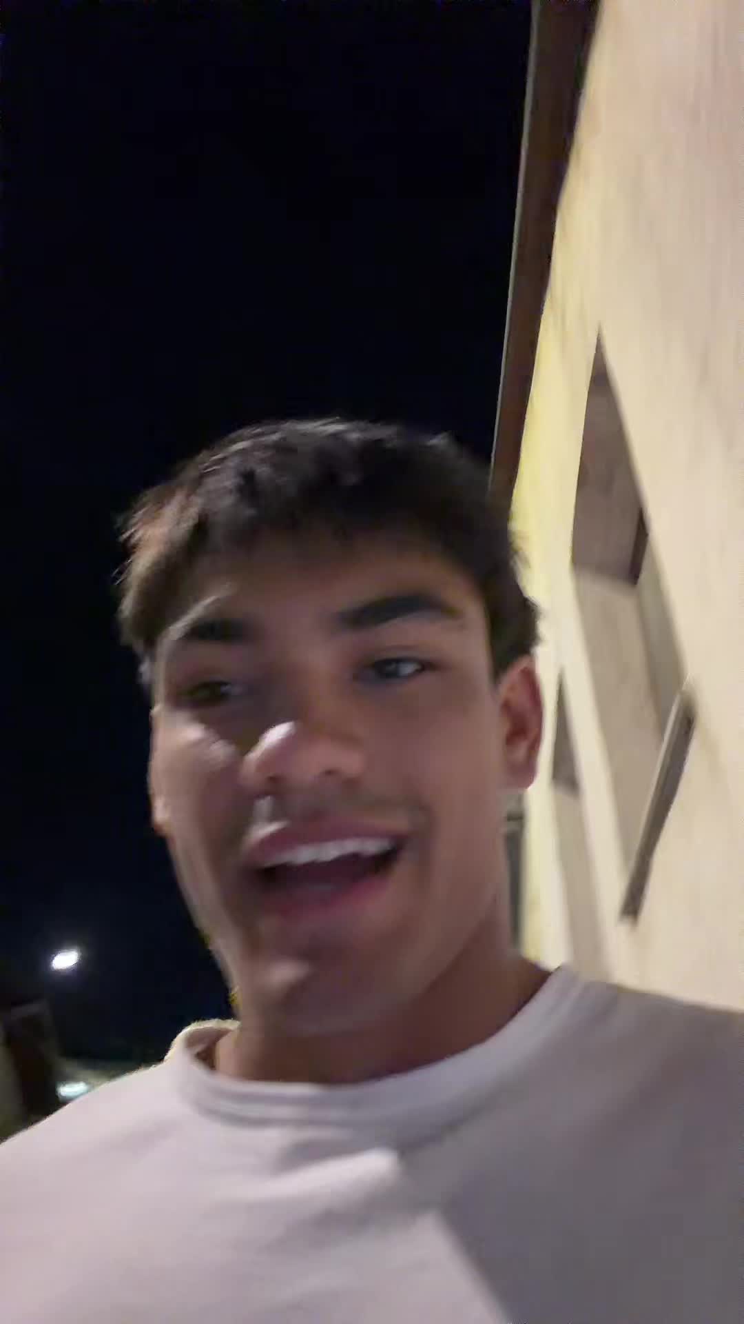 @Malv