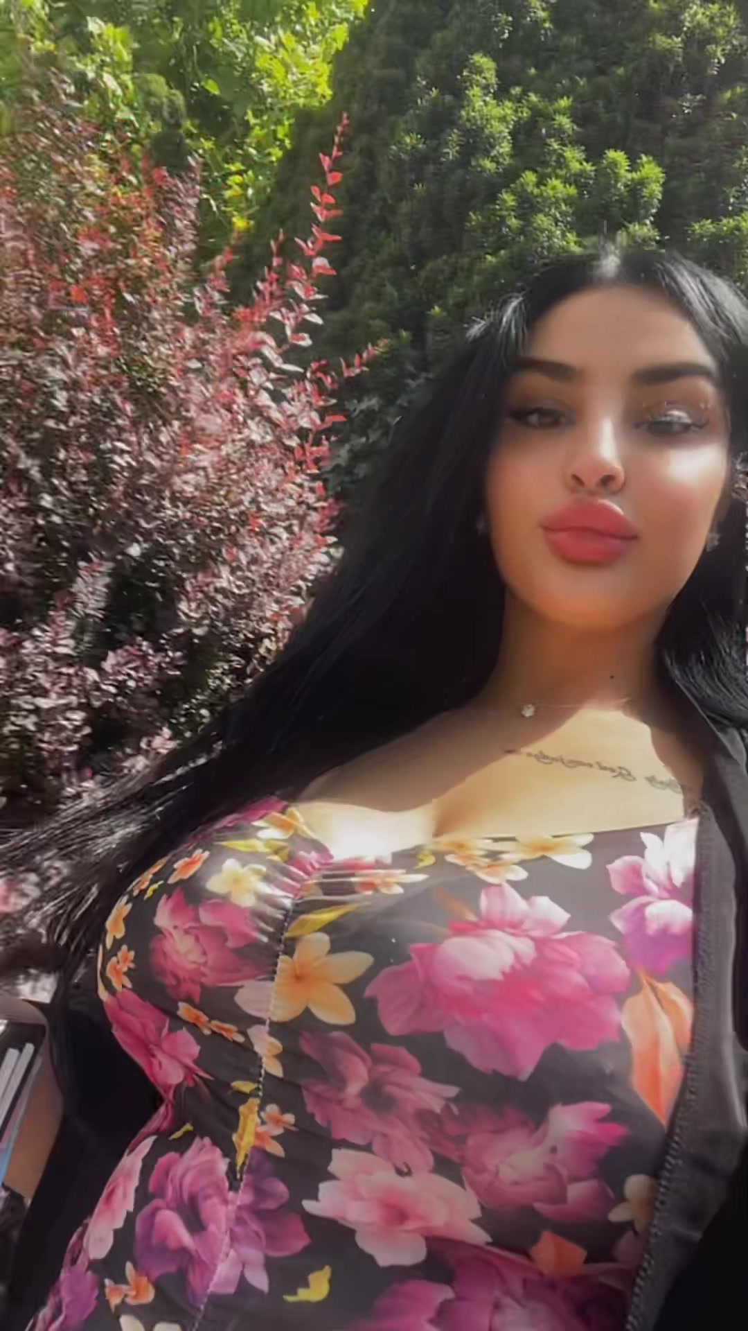 @Nesrine 🌸🐆