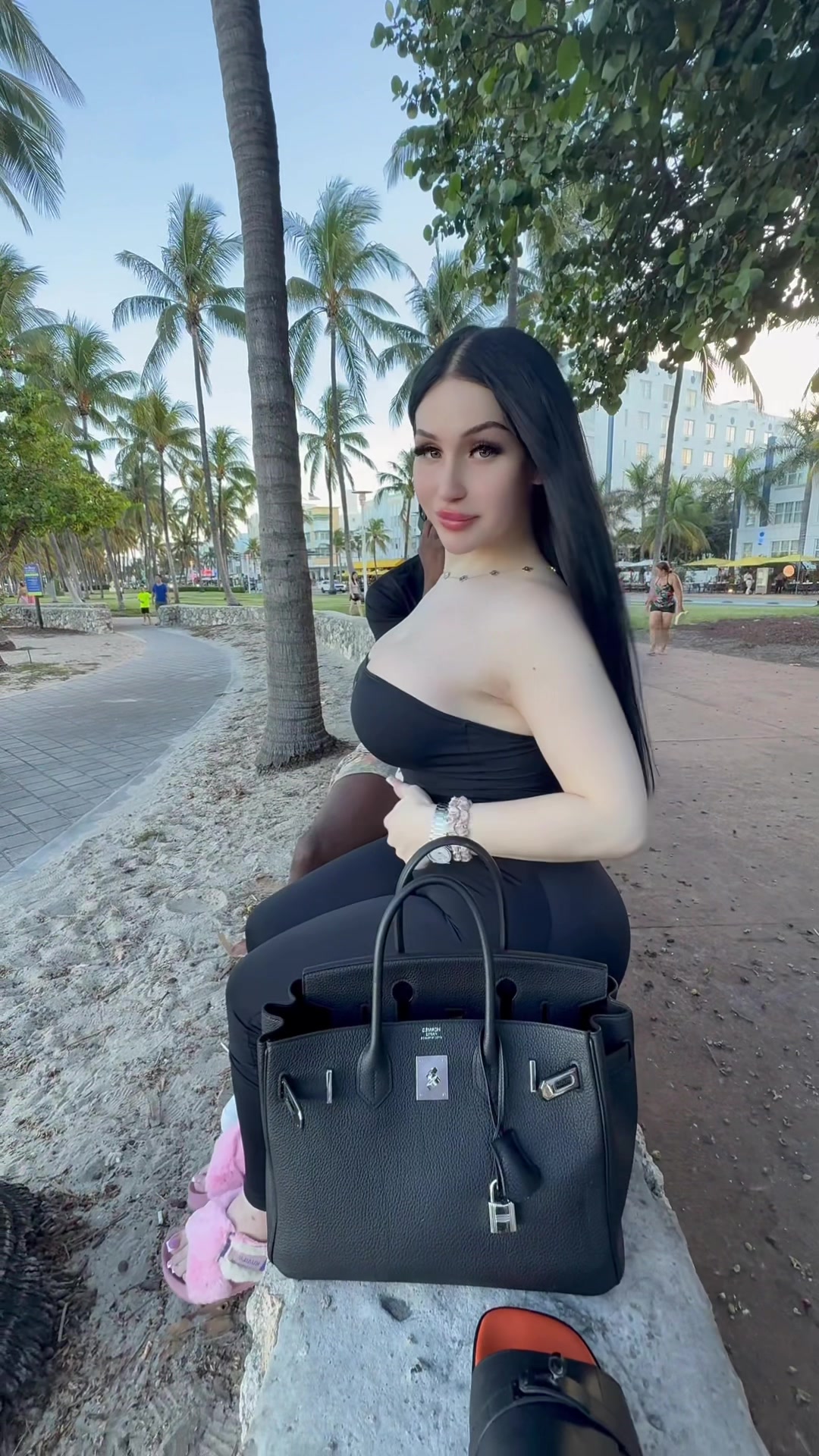 @desireemarkovich