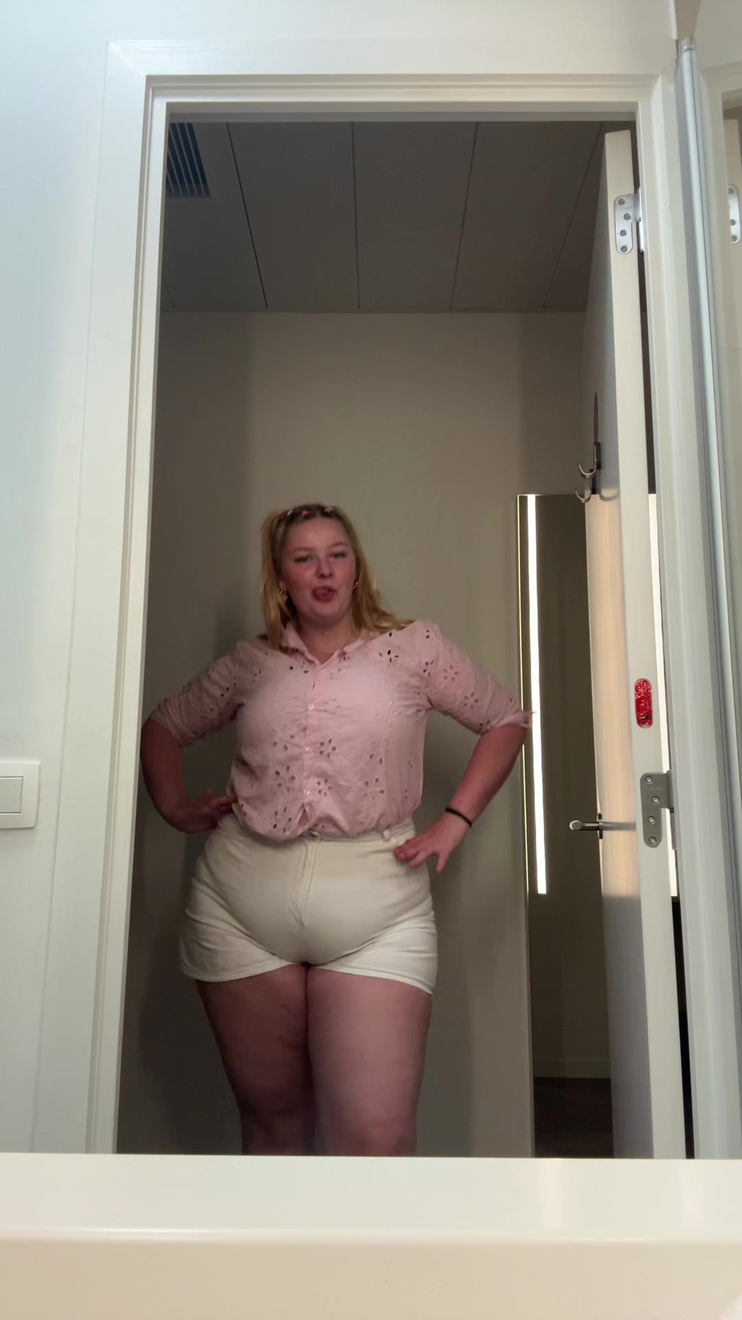 @char34299