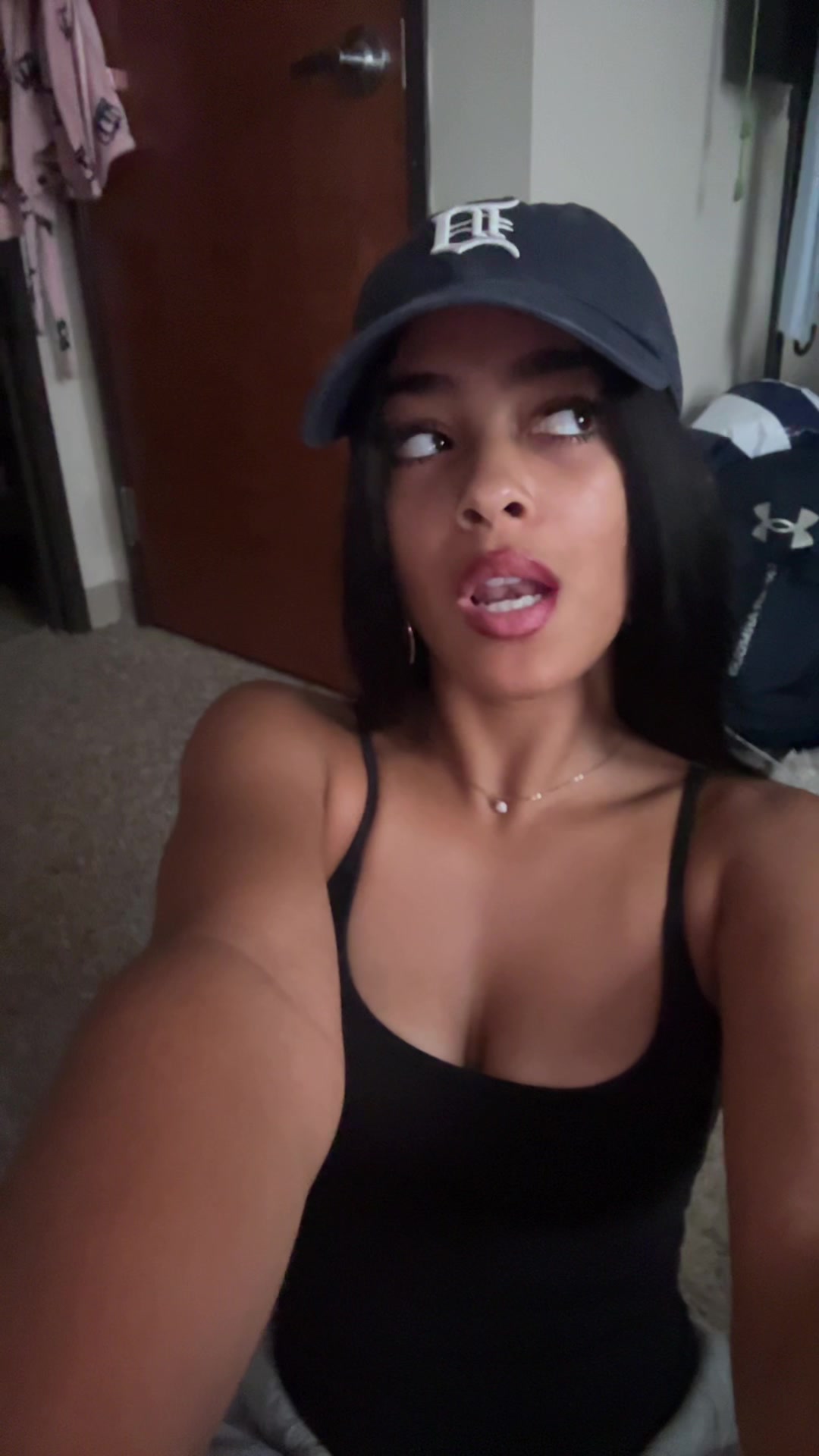 @callmeavagrace