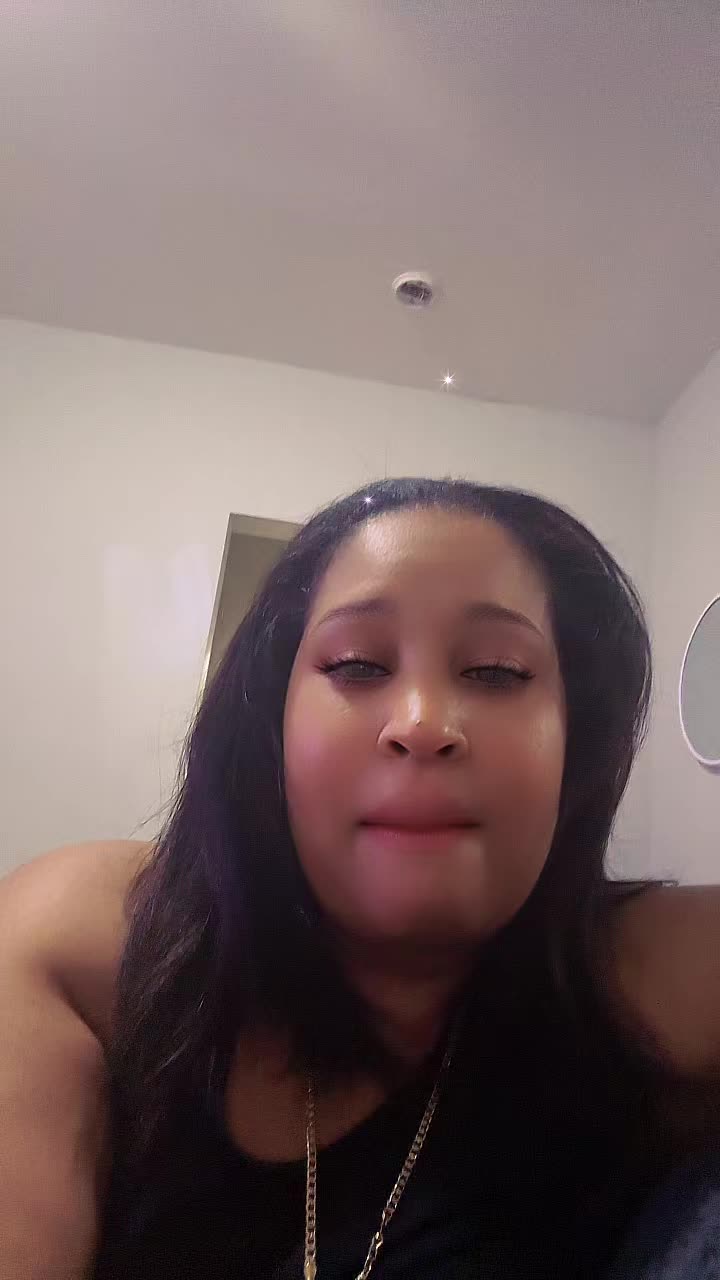 @baddiebliss 💋💋🦉