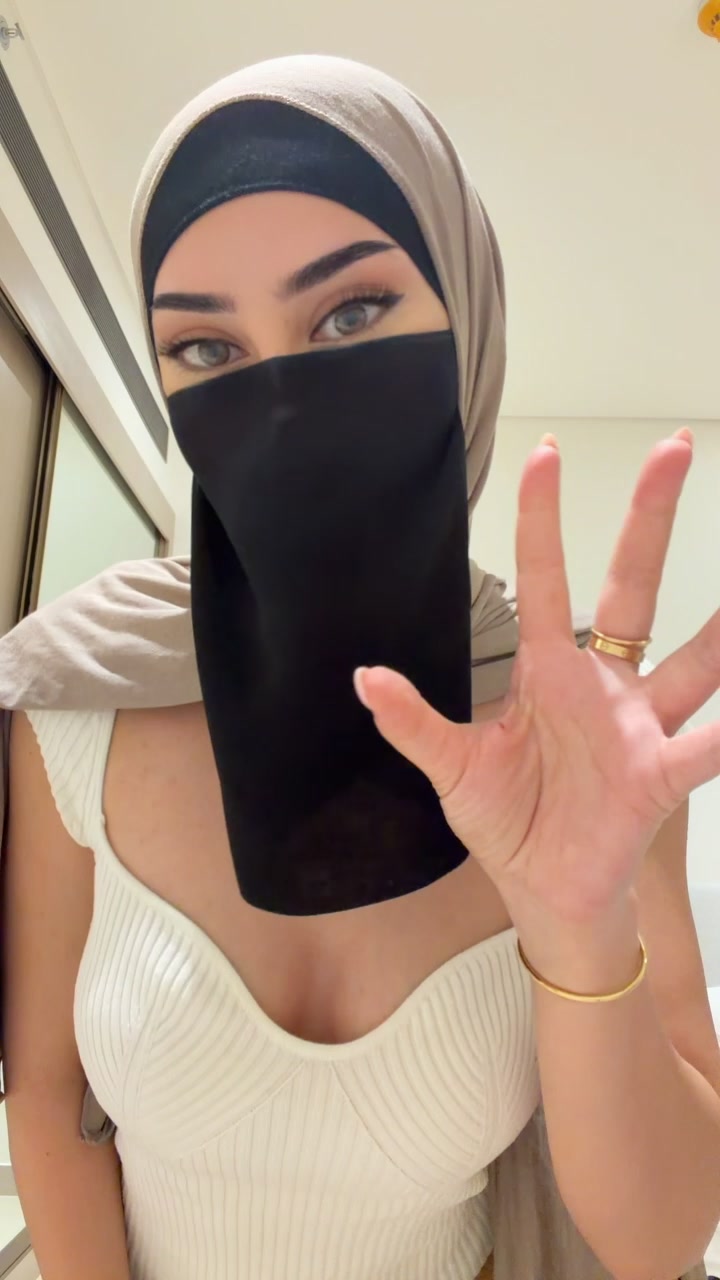 @layali.farahx