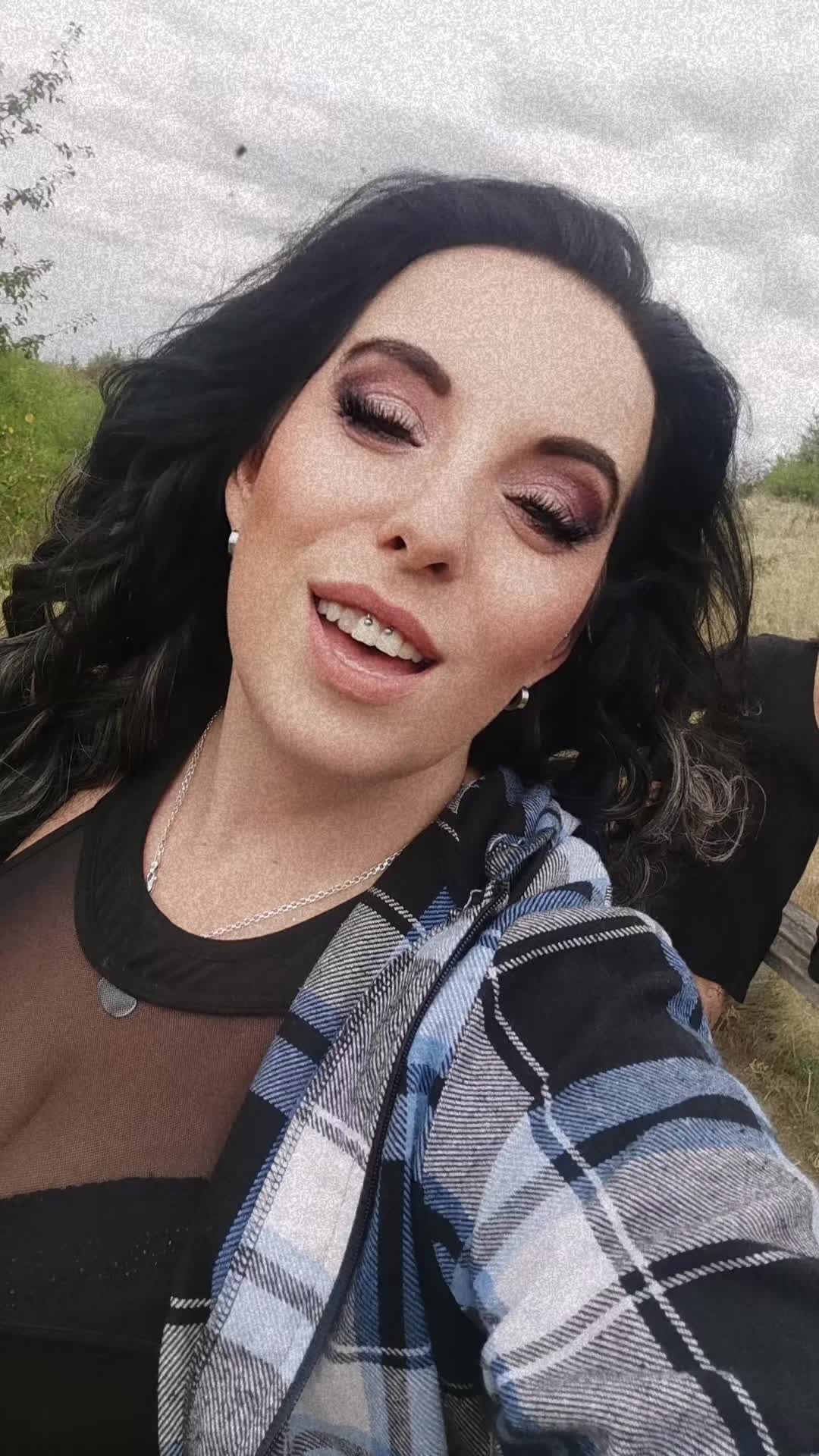 @Badgirl1805