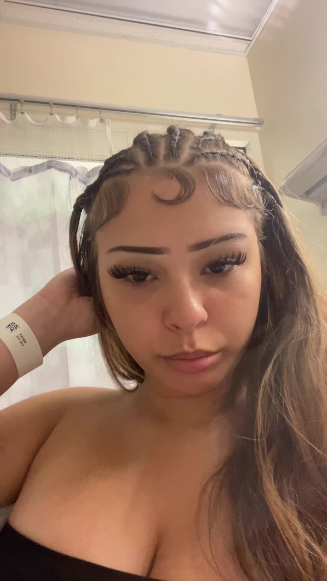 @🧟