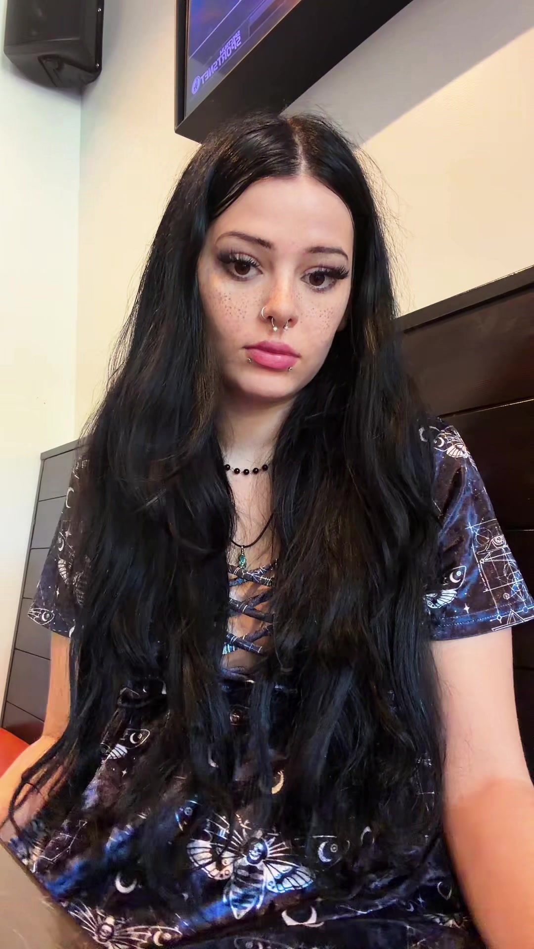 @☺️