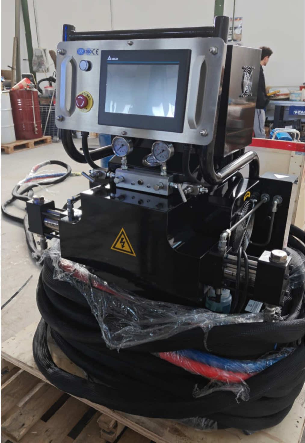 @xinlingsprayfoammachine