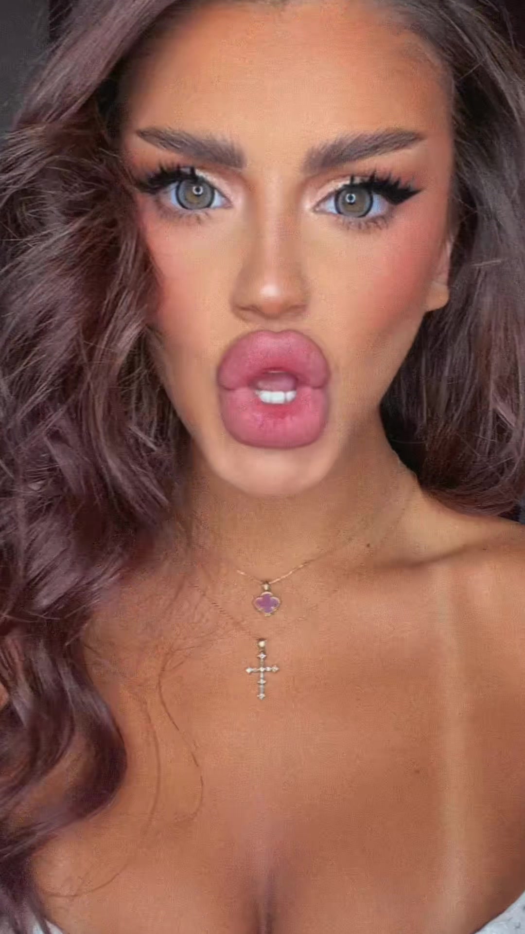 @adelinamarhuda