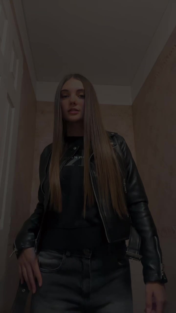 @Isabella