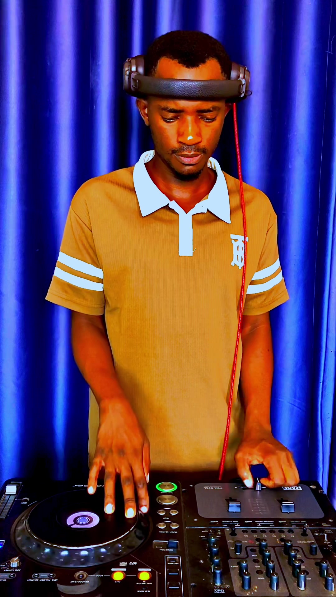 @DJ LEON UG