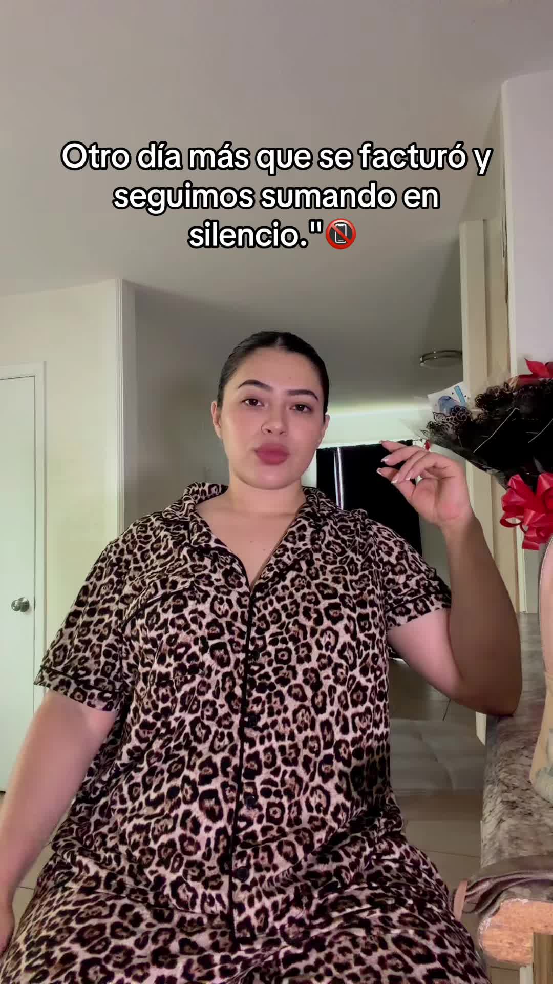 @Vaquerita👩🏻&zwj;🌾 latina