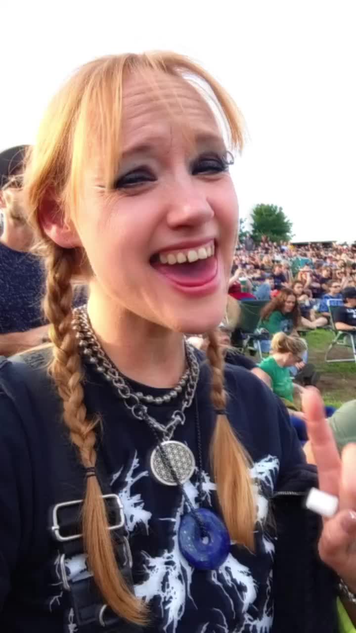 @LisaMoon369