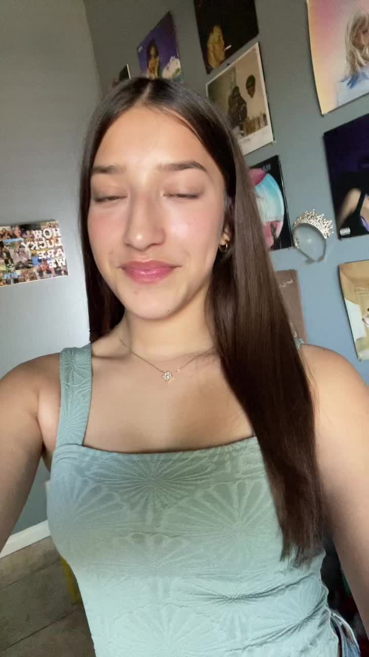 @Nayely