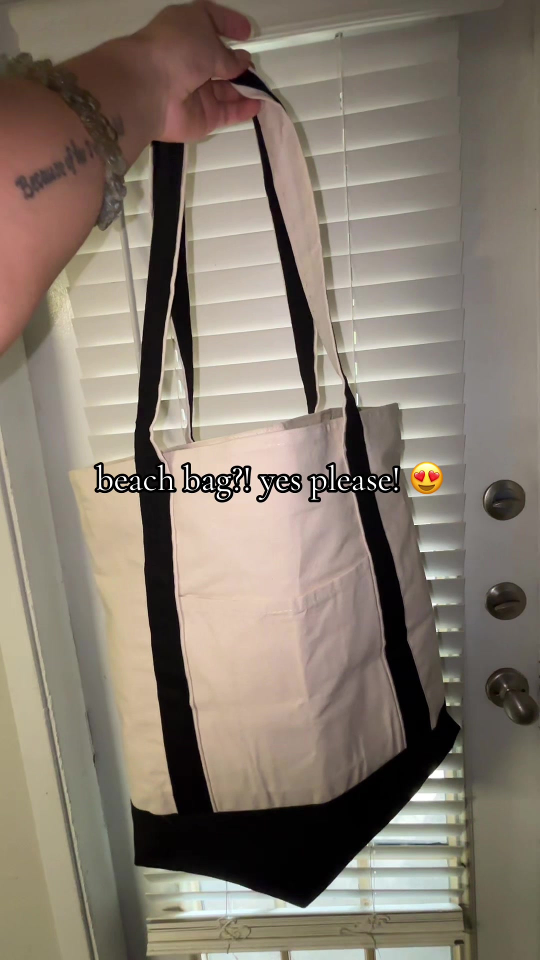 @𝒬𝓊𝑒𝑒𝓃𝒾𝑒 𖣂🖤