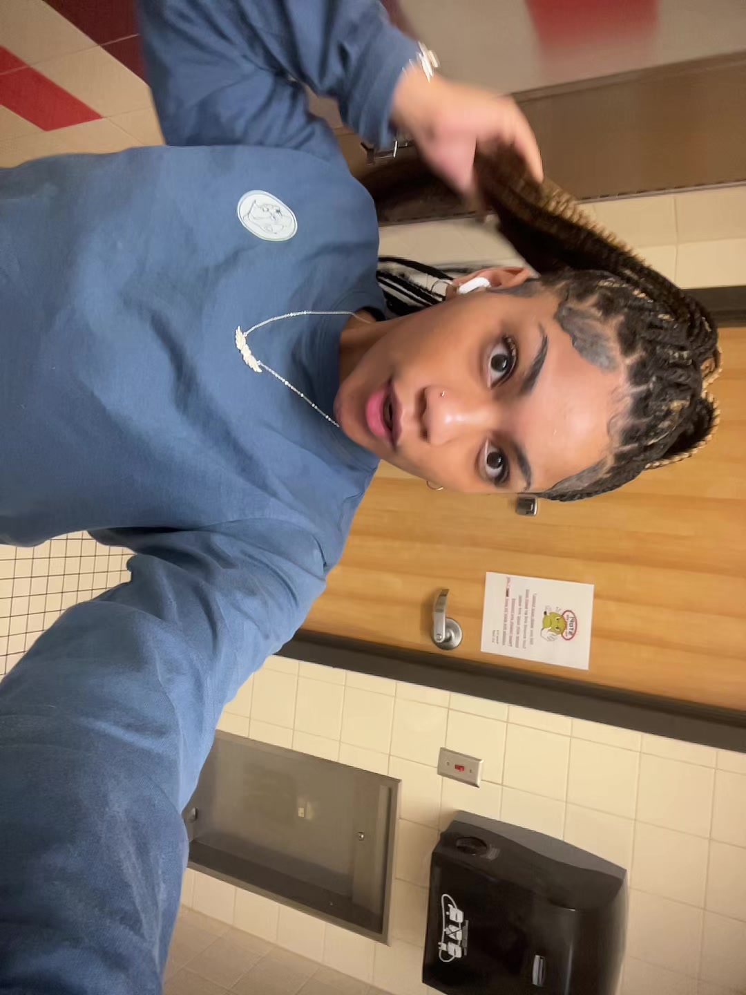 @theyluv_.kira