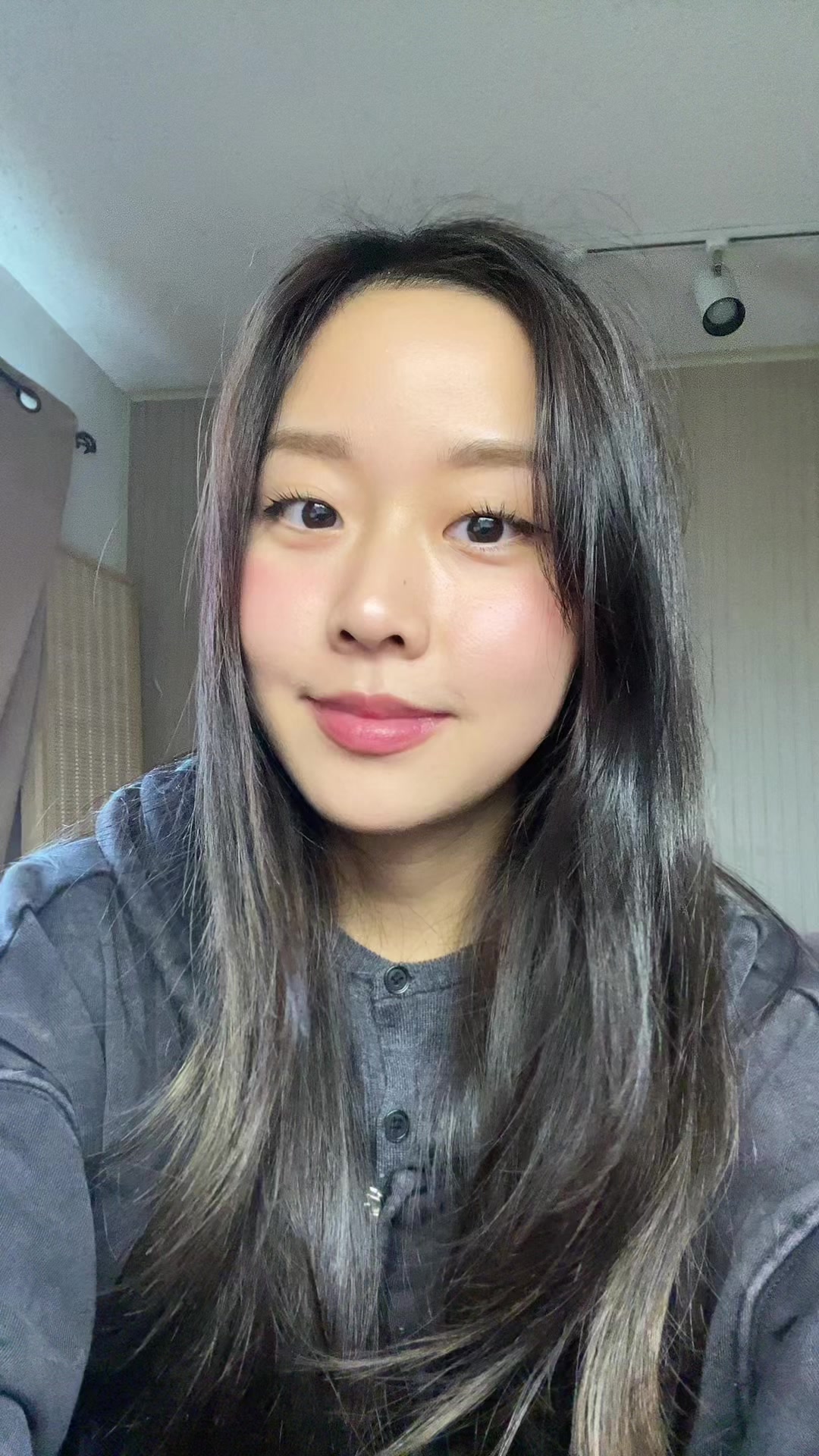 @Emi🌸