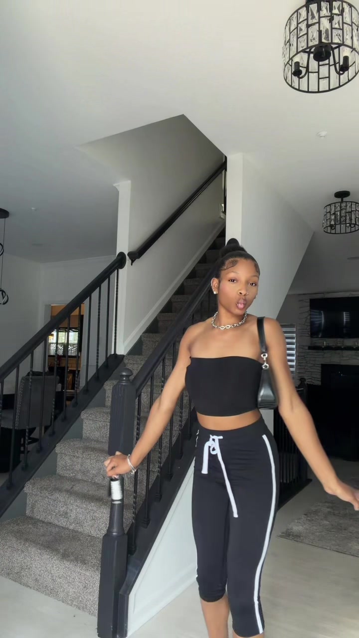 @RaeElise
