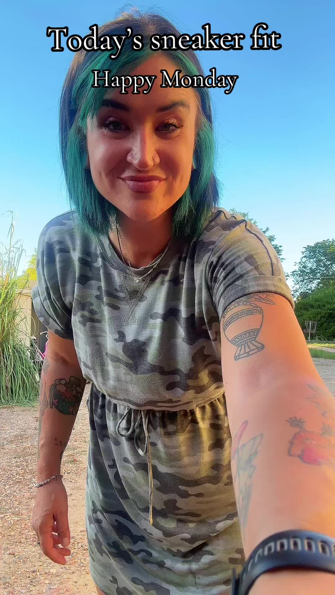 @elliethesneakermom