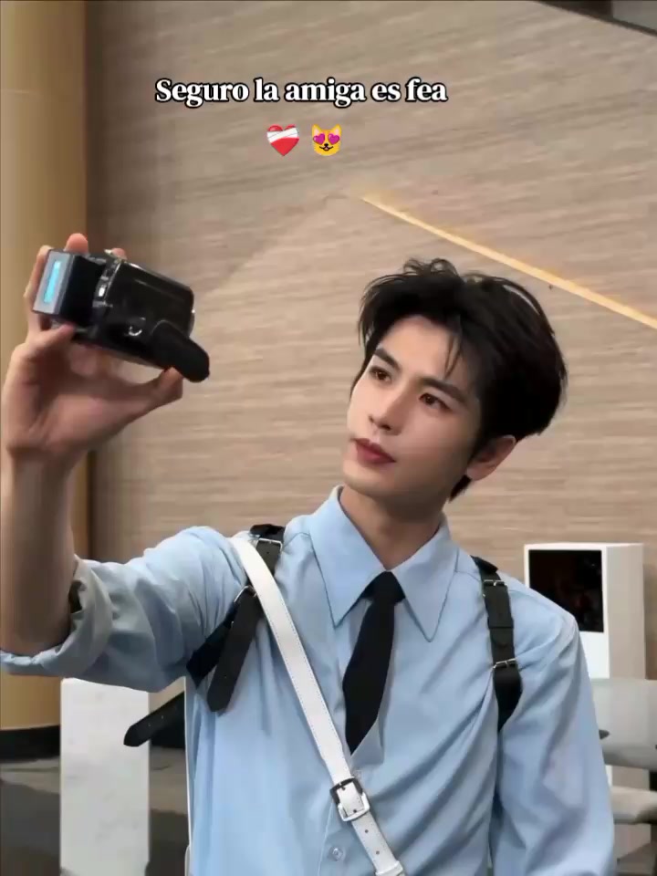@张凌赫z_ 官方。关注我。我告诉你:🇨🇳: