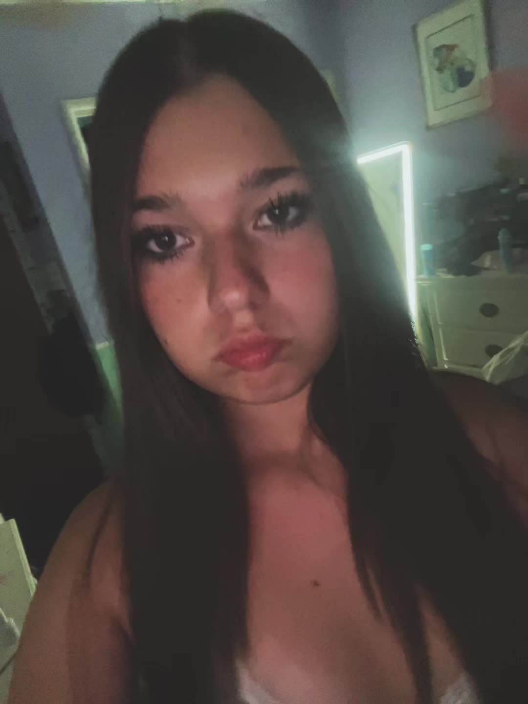 @🦄