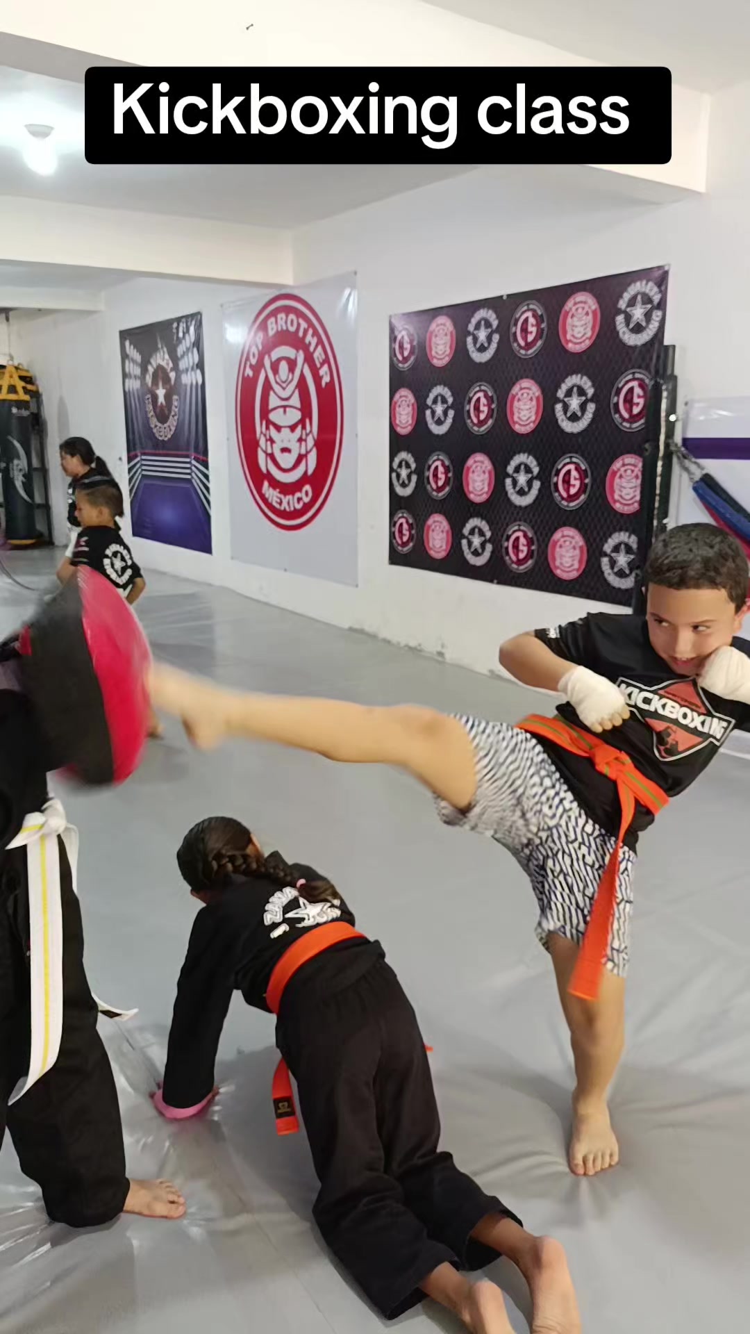 @ZavaletaKickboxing_mma